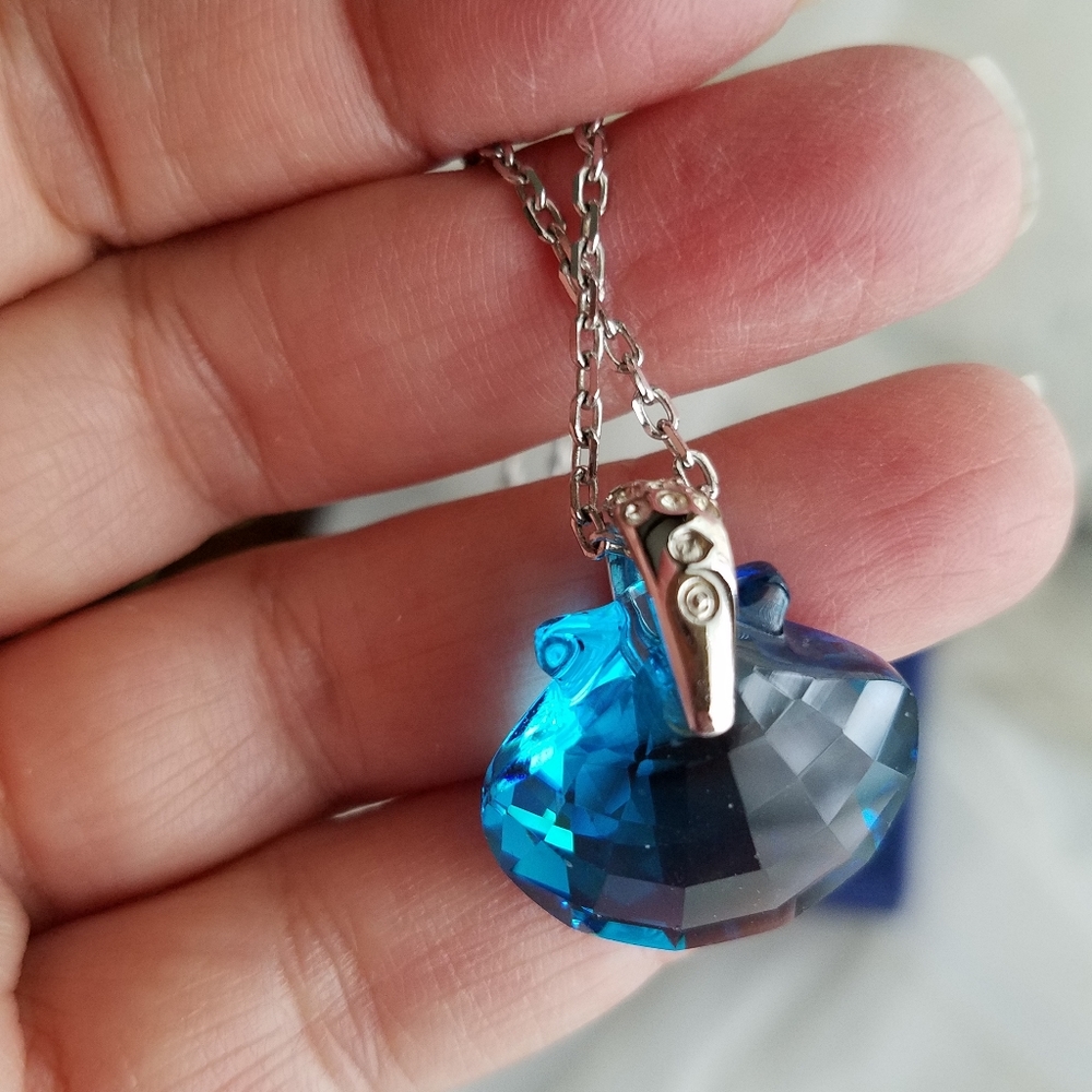AUTHENTIC Swarovski Limited Edition Turquoise Seashell Necklace - Picture 10 of 16